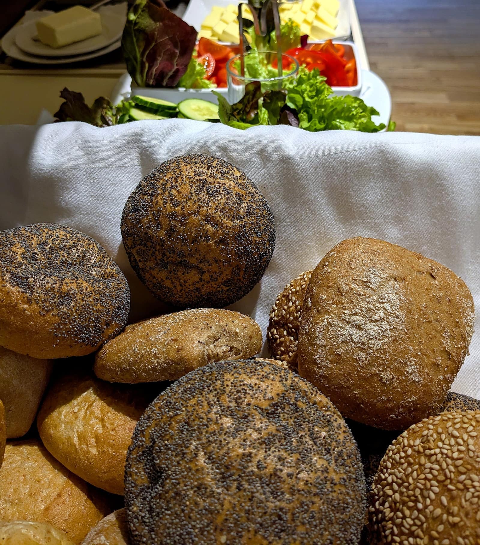 Frische Bio-Brötchen zum Frühstück